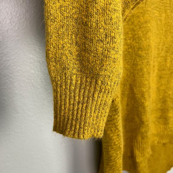 Alison Andrews Plus Womens 2X Mustard Yellow Turtleneck Asymmetrical Hem Sweater - Picture 4 of 7